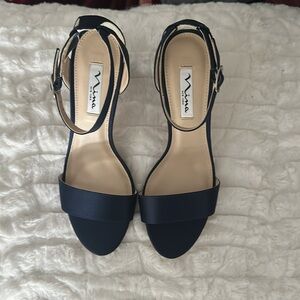 Nina heels. NWT Venetia new navy luster